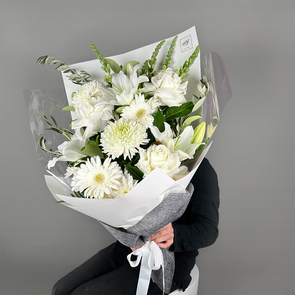 Ivory Bliss Sheaf - White