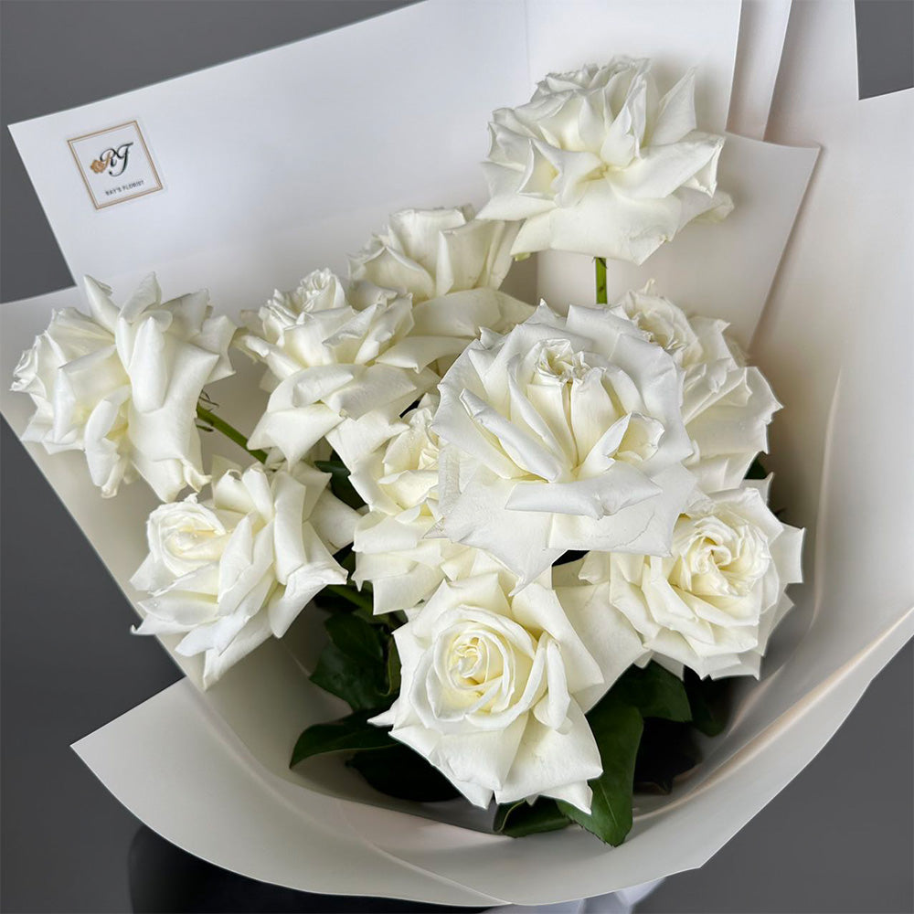 12 Reflexed White Roses Bouquet
