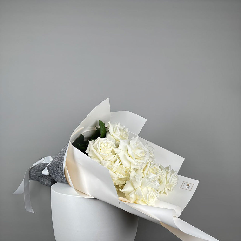 12 Reflexed White Roses Bouquet